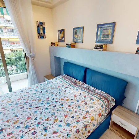 Agreable 2p Moderne En Centre-ville, Proche Avec Balcon, - Fr-1-196-333
